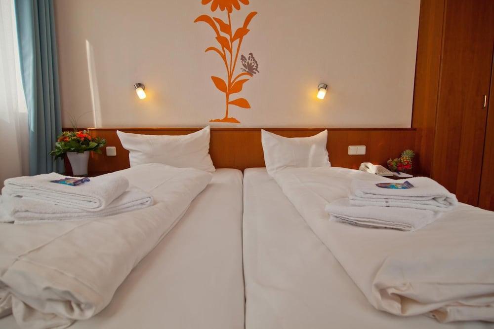 Hotel Residenz Düsseldorf Esterno foto